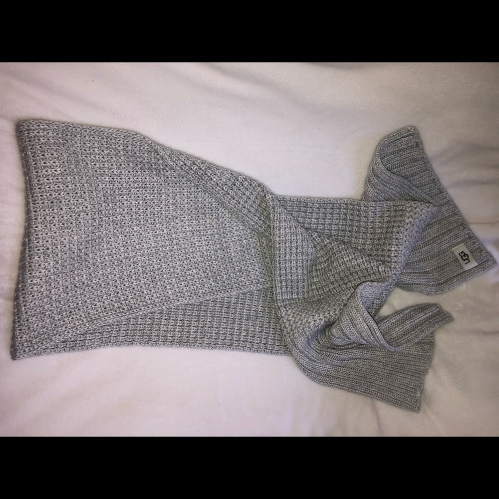 Ugg Scarf